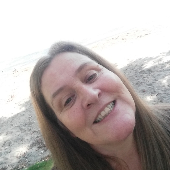 Meet your Posher, Trish - Picture 1 of 1